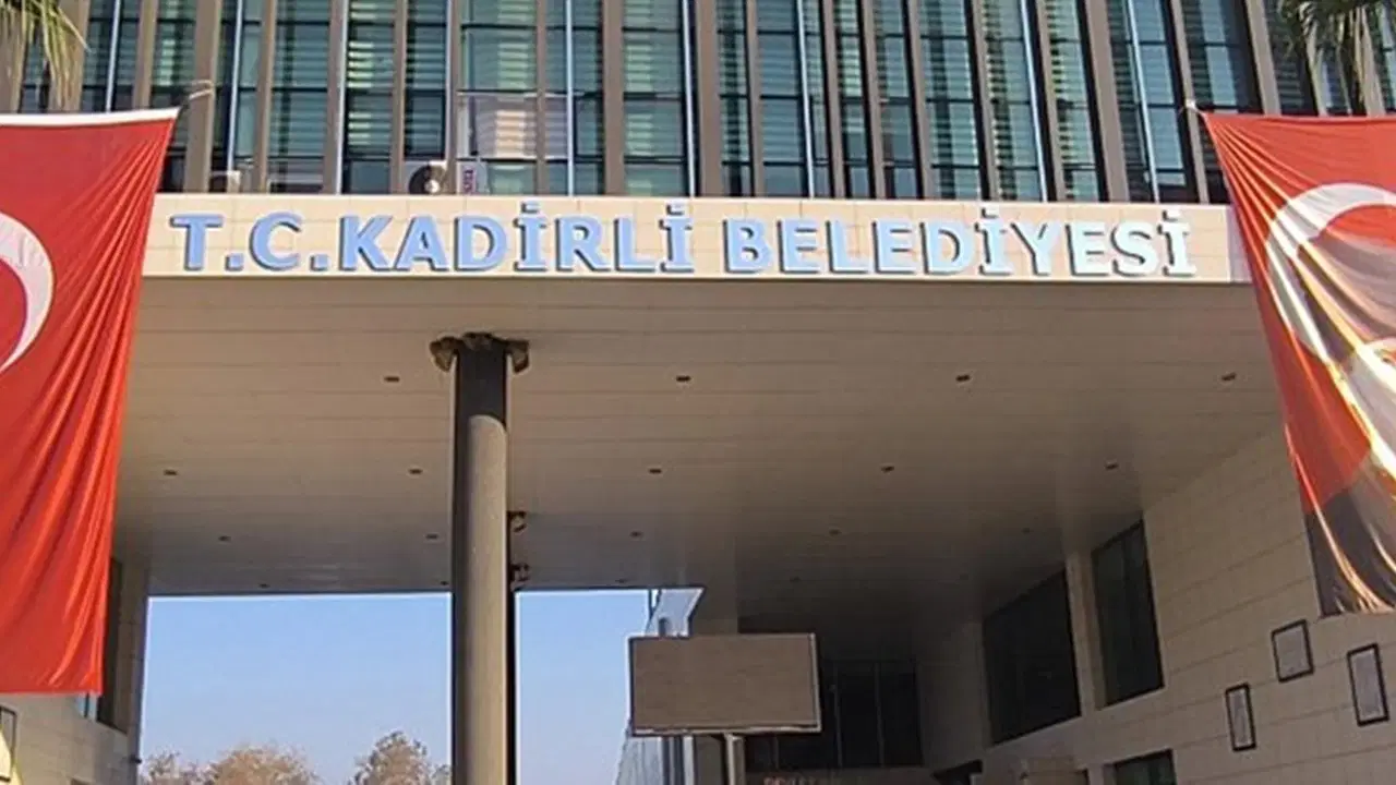 CHP’li Kadirli Belediyesi meclis üyelerinden toplu istifa: YENİ Parti’ye katıldılar